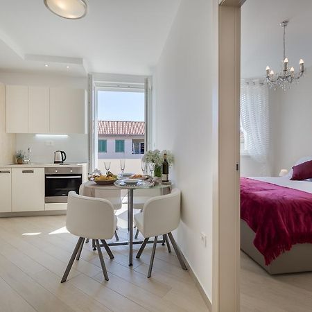 Central Boutique Apartments With Balconies, In Walking Distance To The Sea Zadar Exteriör bild