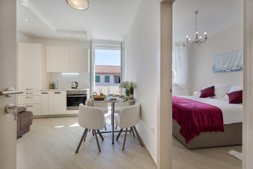 Central Boutique Apartments With Balconies, In Walking Distance To The Sea Zadar Exteriör bild